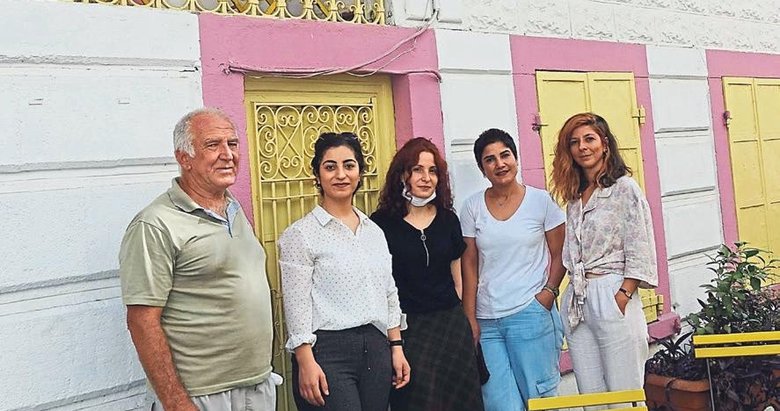 Meslekleri Farklı Ama Gönülleri Aynı