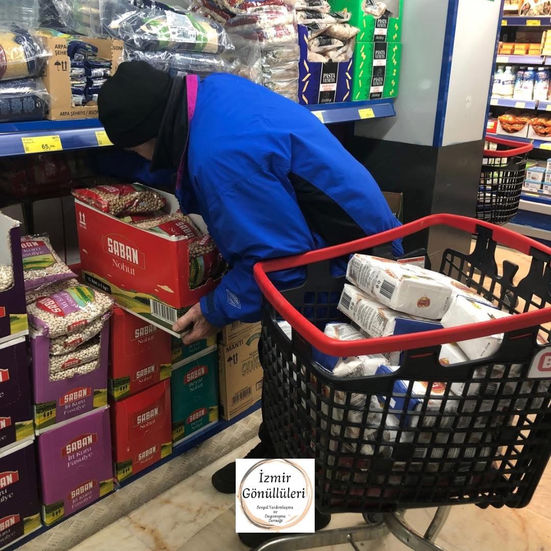 İzmir Gönüllüleri Gıda Marketi ve Gıda Dağıtımları